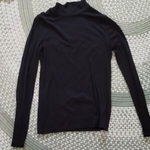Black Long Sleeve Turtleneck Top